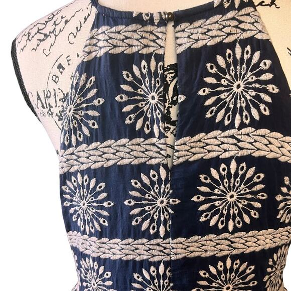 NWOT Entro Mini‎ Embroidered Blue White Mini Dress Women's Size Medium - Picture 7 of 8